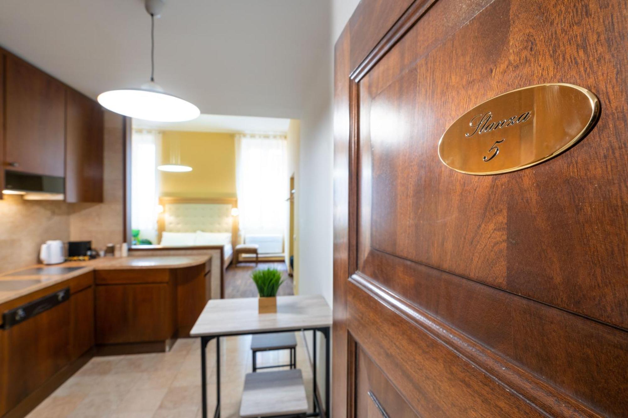 Residenza Girardi Hotel Verona Bagian luar foto